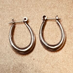 925 Sterling Silver Oval Hoop Earrings Top Bar Snap EUC